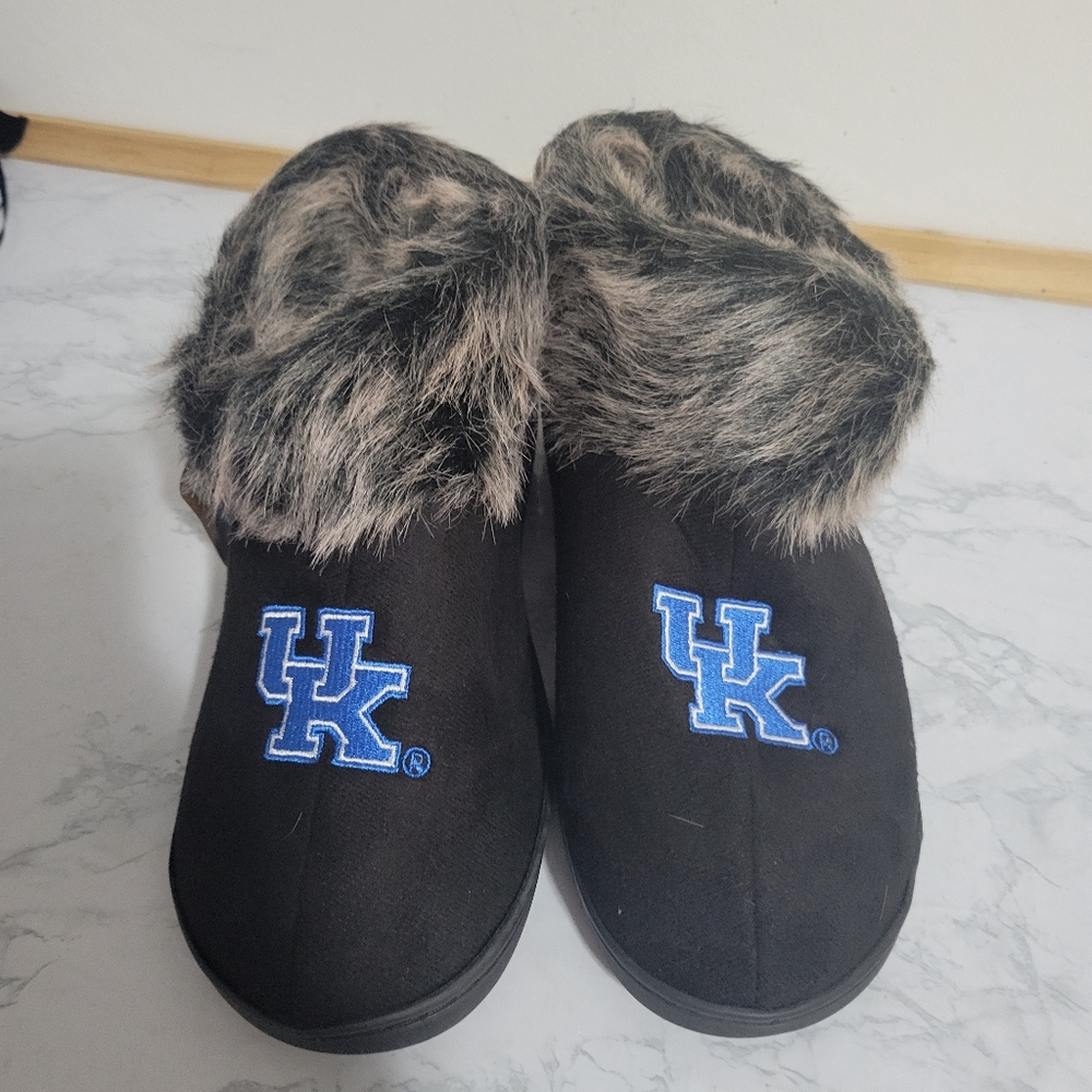 Comfy Feet Black Slippers with Faux Fur Trim and UK Logo, Size L, New With Tags